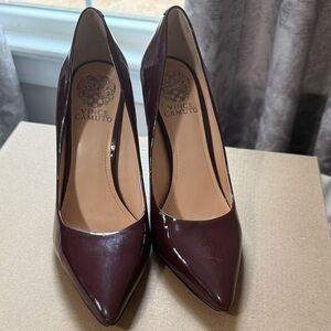 Vince Camuto Women's Burgundy Heels